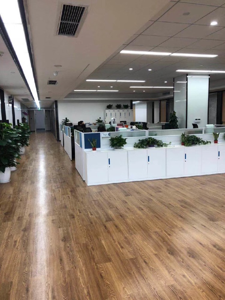 什么是SPC石塑地板？國(guó)外愛(ài)鋪SPC石地板